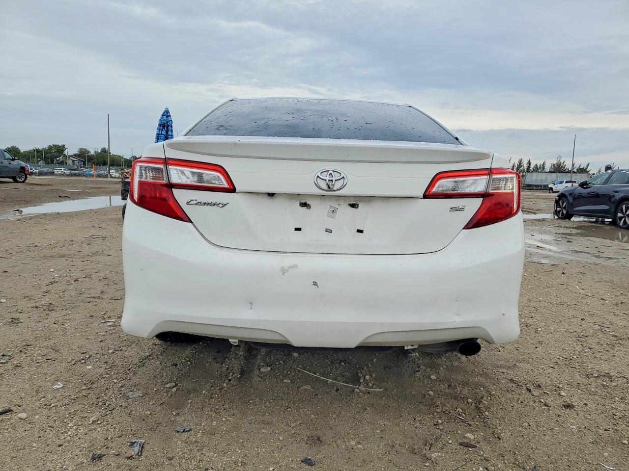 2014 Toyota Camry Se - zdjęcie 6