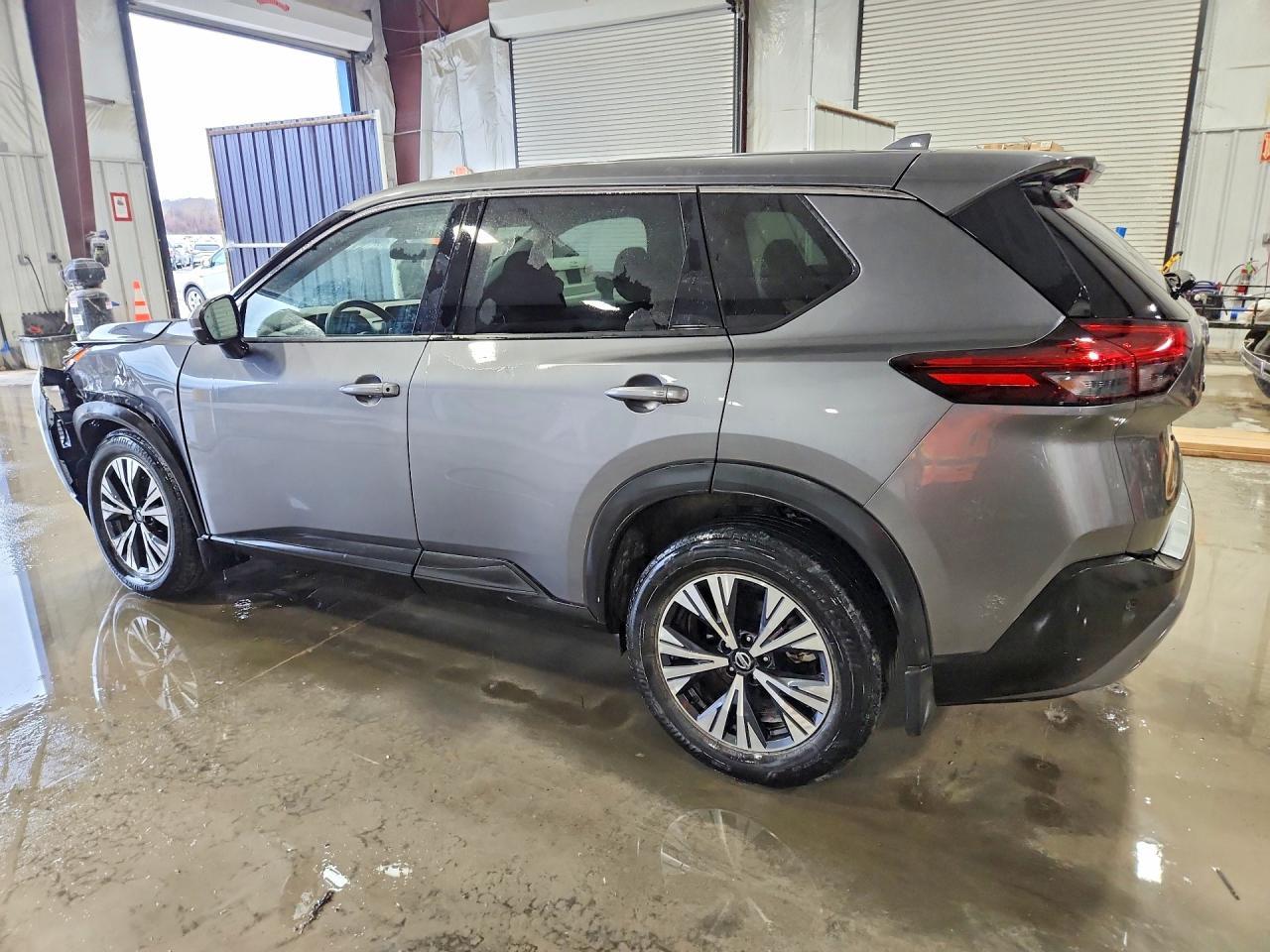 2021 Nissan Rogue Sv - zdjęcie 2