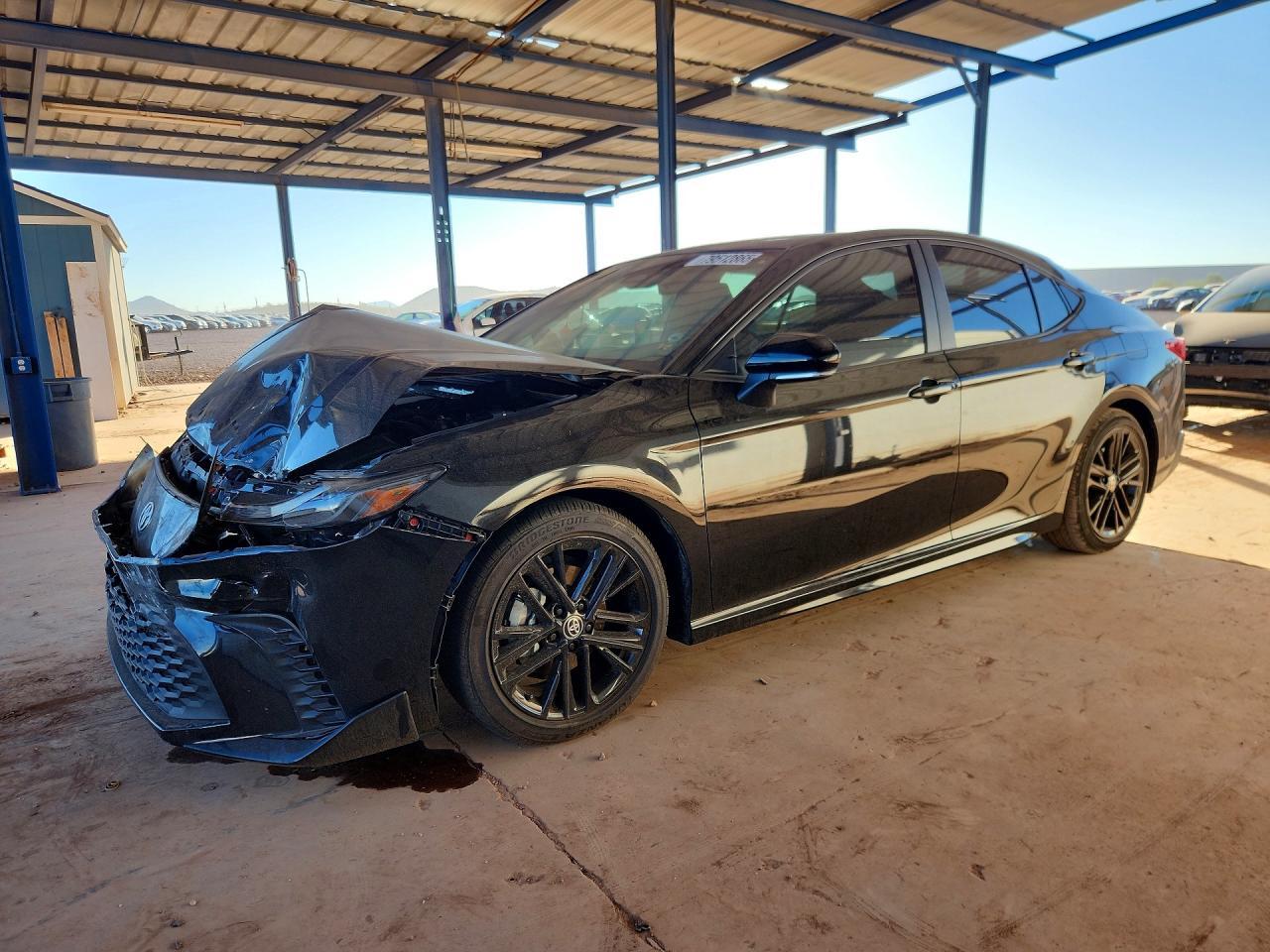 2025 Toyota Camry Se - zdjęcie główne