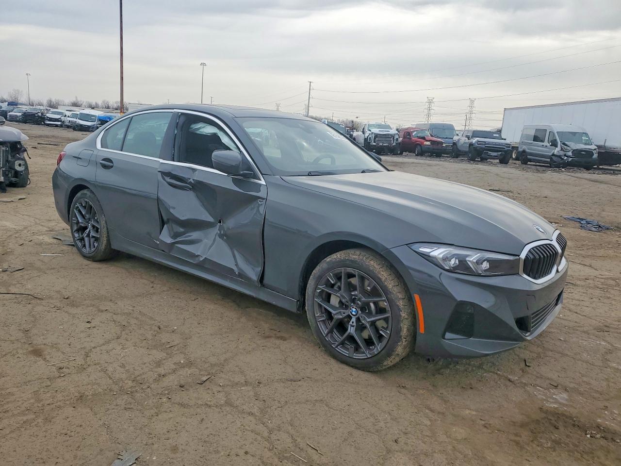 2025 BMW 330Xi - zdjęcie 4