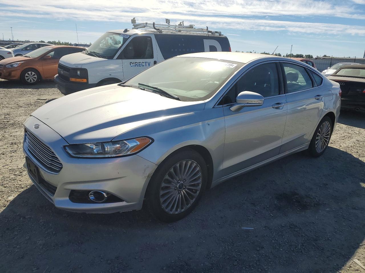 2014 Ford Fusion Titanium - zdjęcie główne