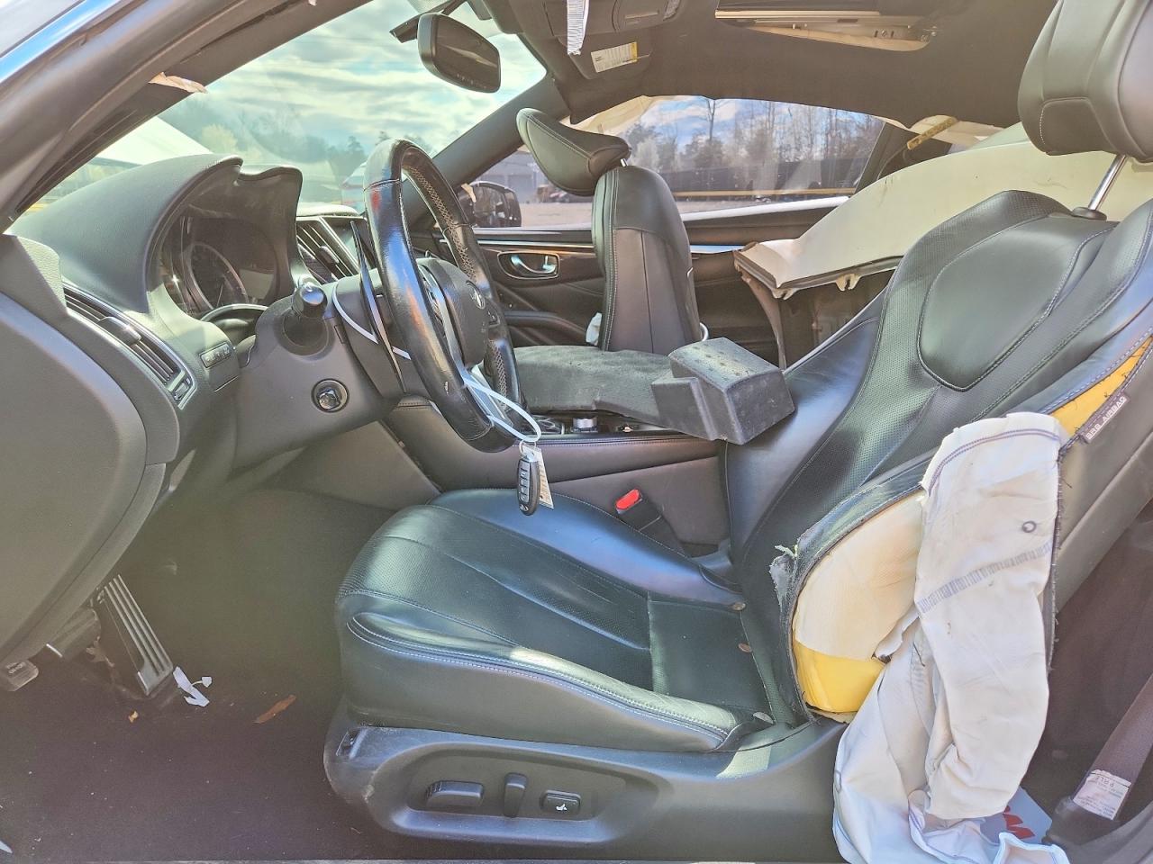 2017 Infiniti Q60 Red Sport 400 - zdjęcie 7