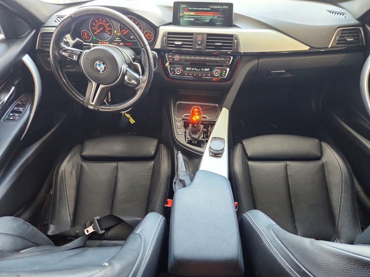 2017 BMW 330 Xi - zdjęcie 8