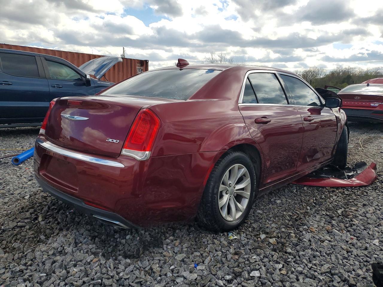 2016 Chrysler 300 Limited - zdjęcie 3