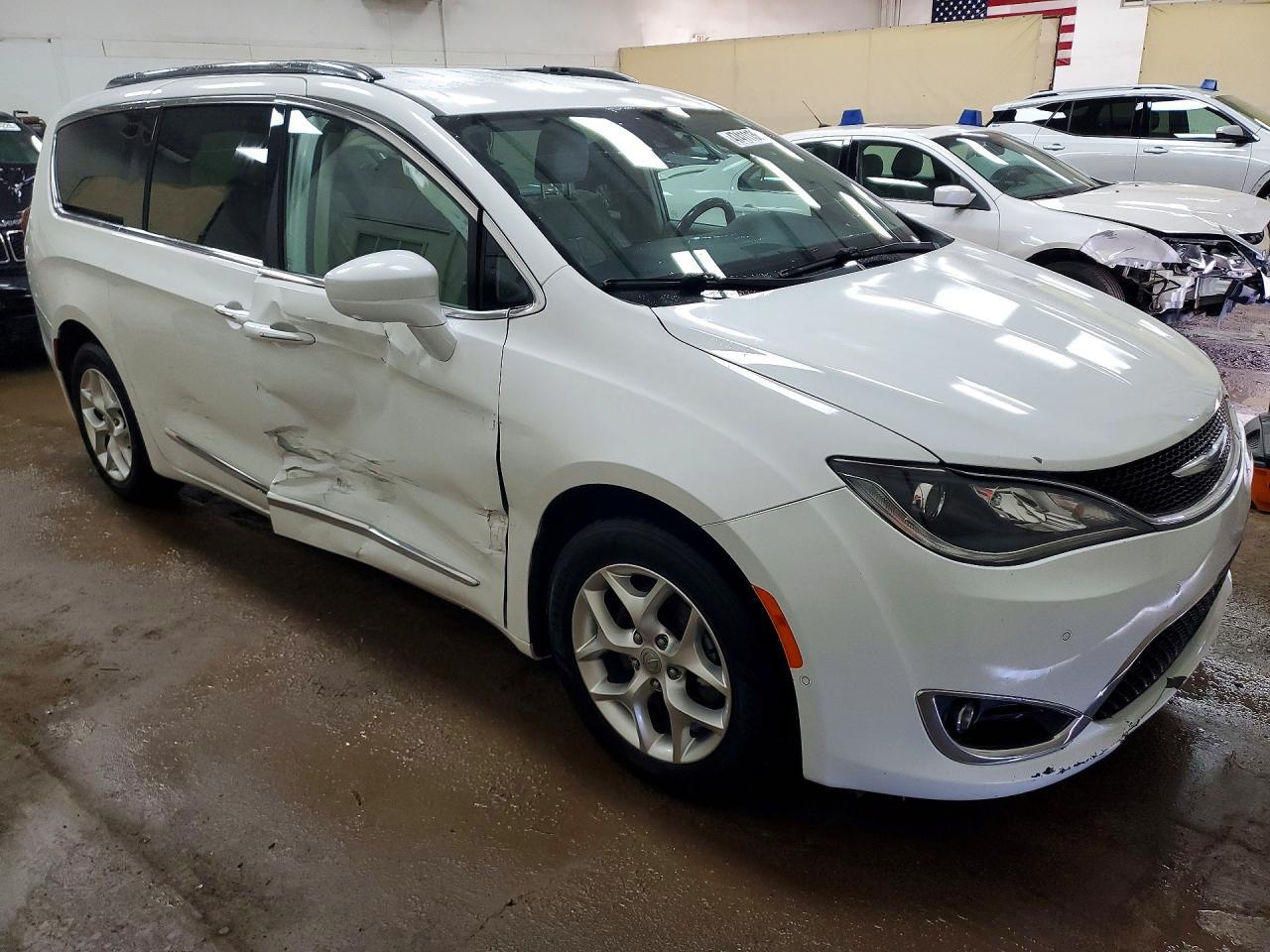 2020 Chrysler Pacifica Touring L Plus - zdjęcie 4