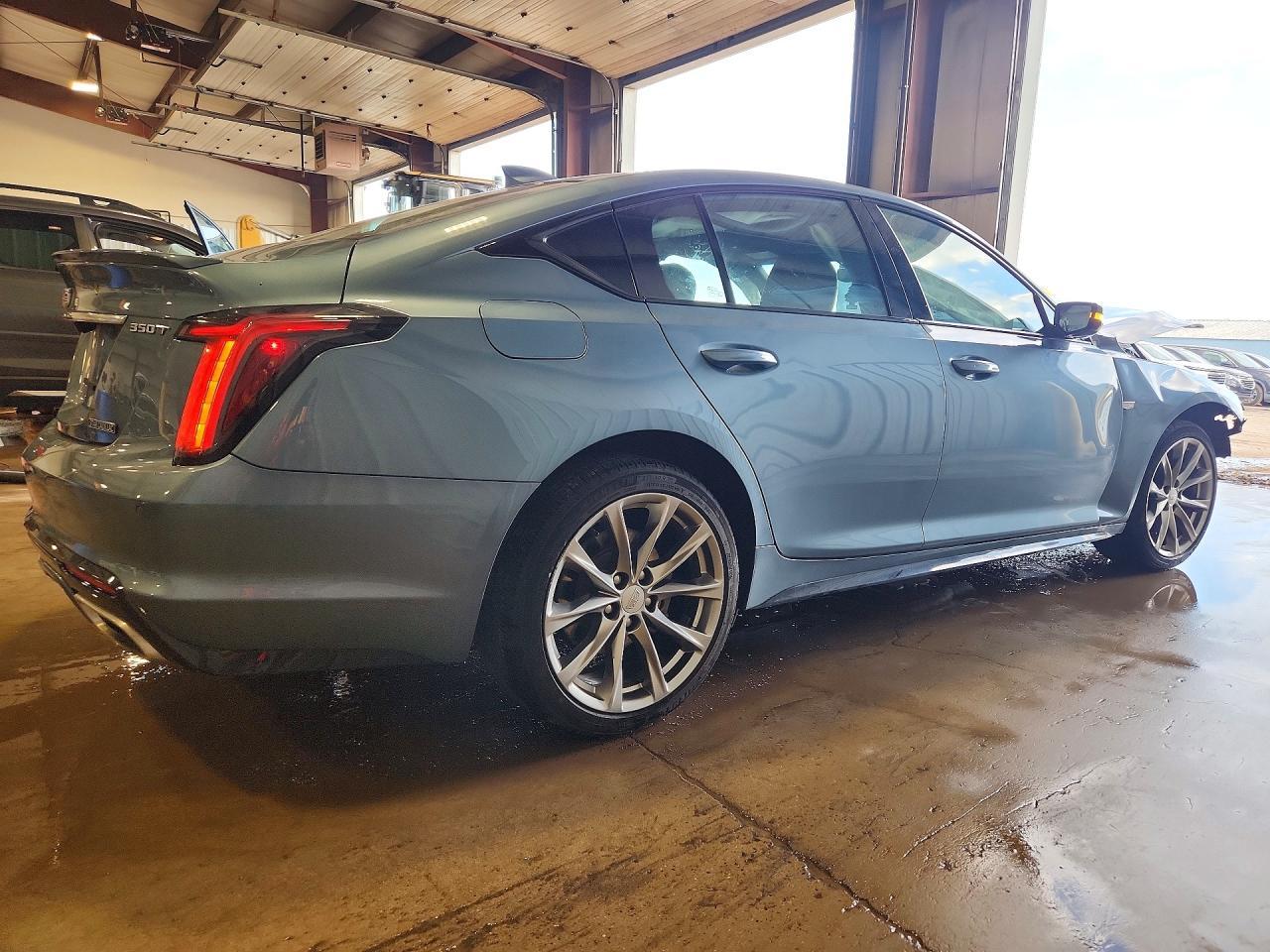 2023 Cadillac Ct5 Sport - zdjęcie 3