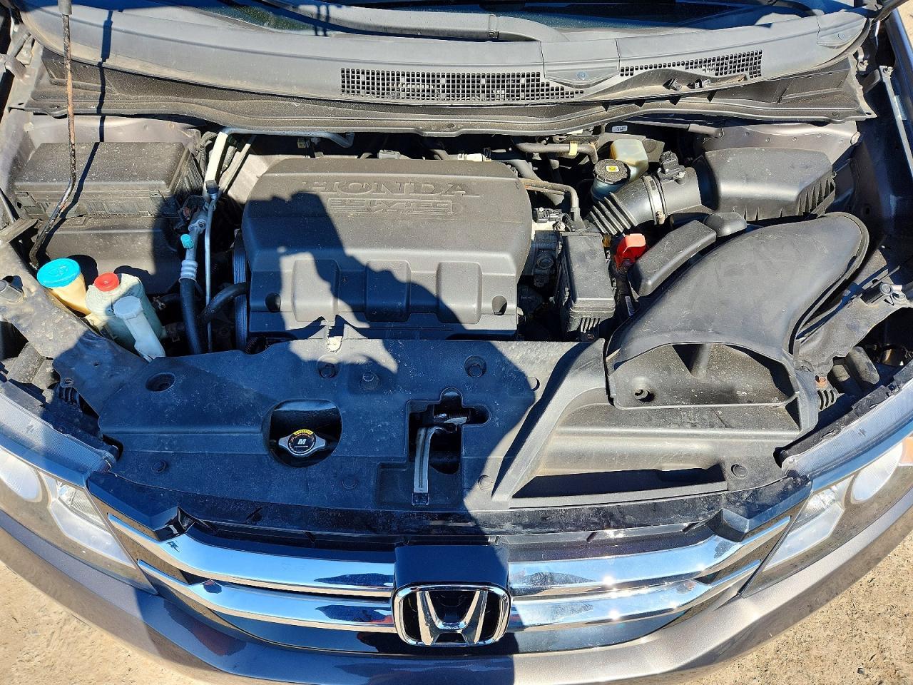 2014 Honda Odyssey Touring - zdjęcie 12