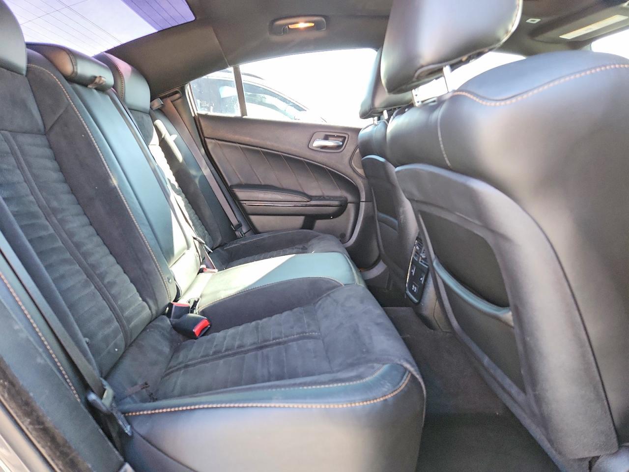 2018 Dodge Charger R - zdjęcie 10