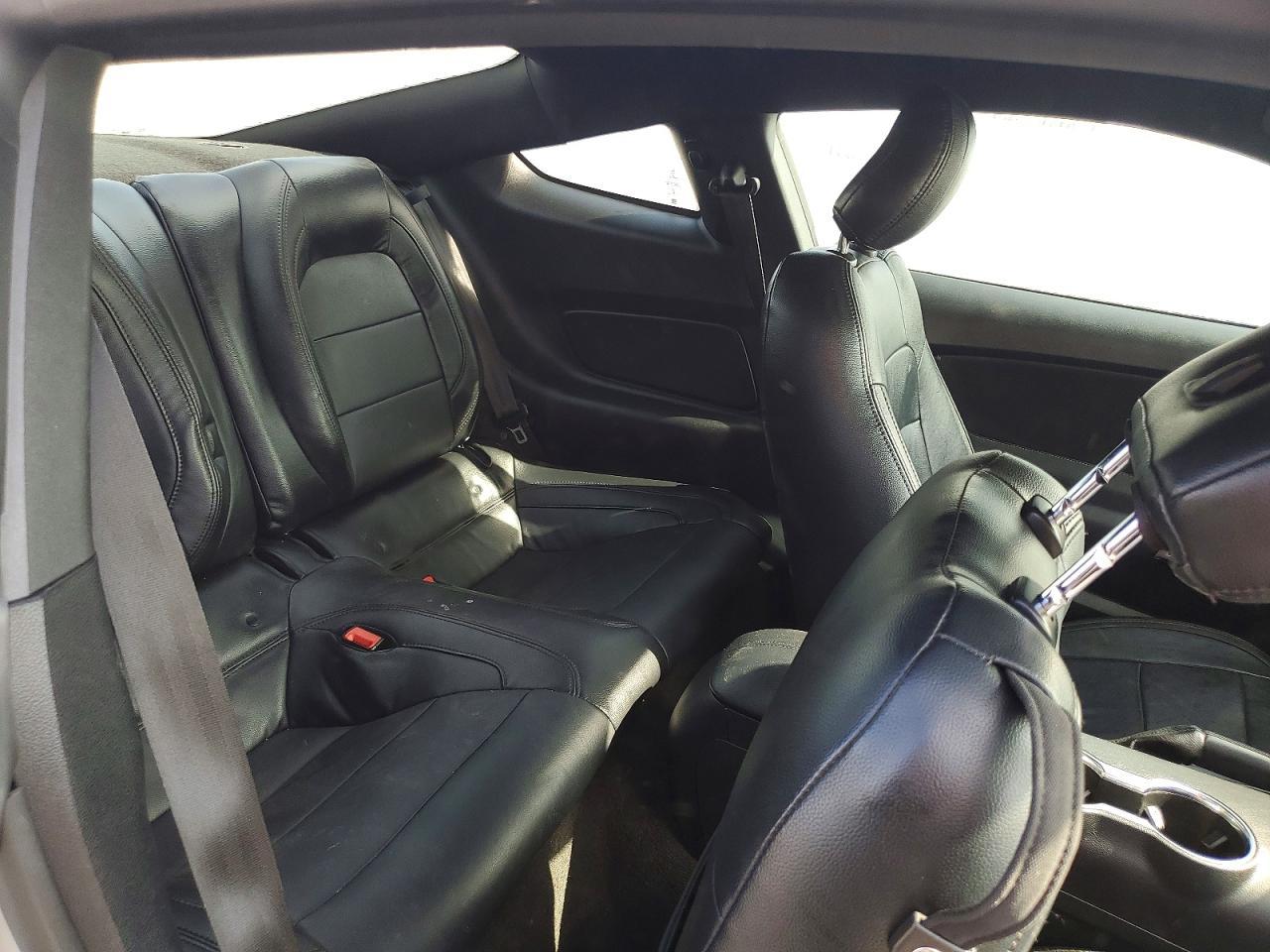 2018 Ford Mustang - zdjęcie 10