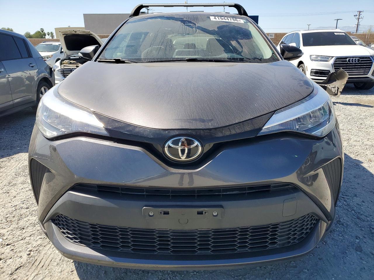 2021 Toyota C-Hr Le - zdjęcie 5