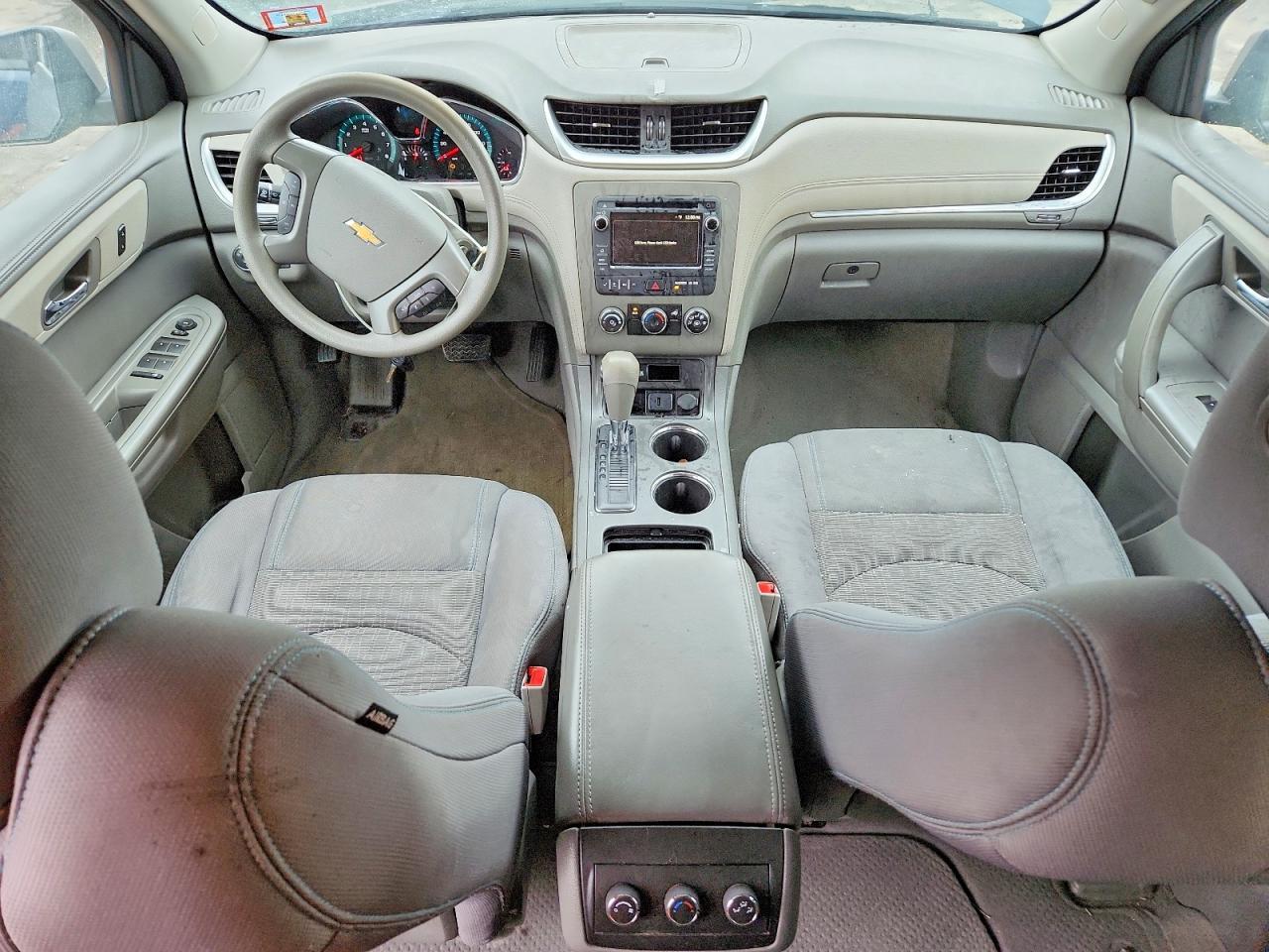 2015 Chevrolet Traverse Ls - zdjęcie 8