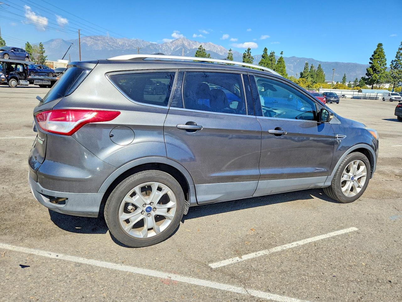2016 Ford Escape Titanium - zdjęcie 3