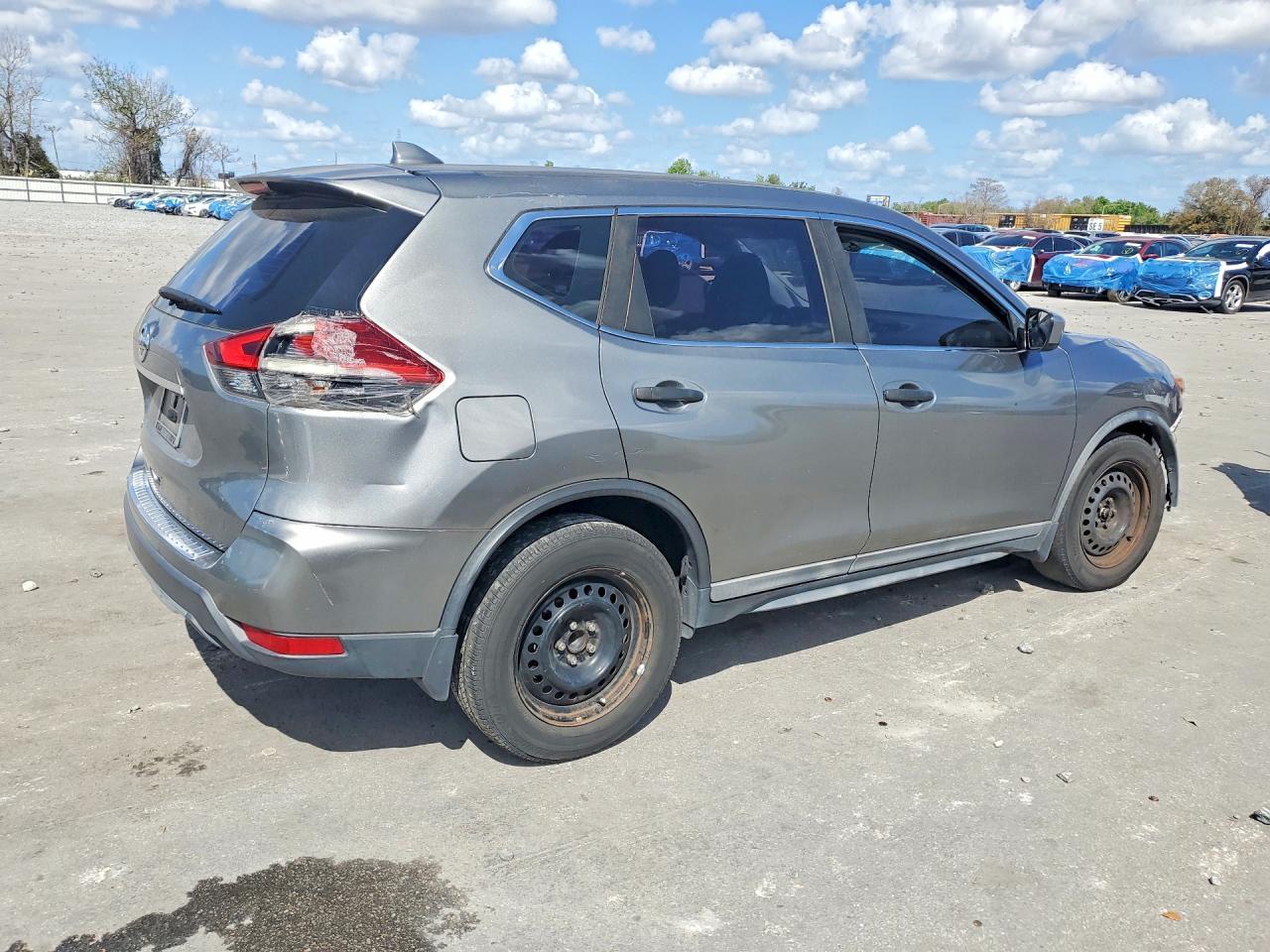 2018 Nissan Rogue S - zdjęcie 3