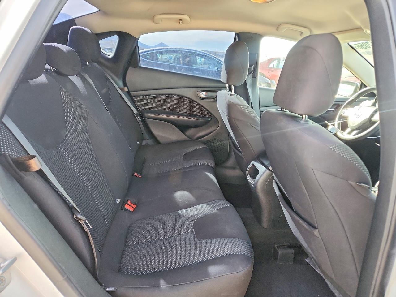 2014 Dodge Dart - zdjęcie 10