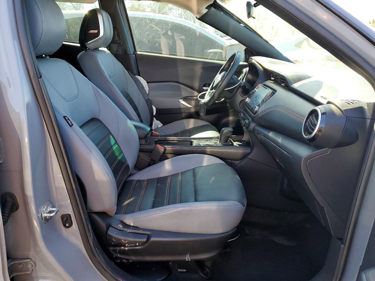 2023 Nissan Kicks Sr - zdjęcie 7