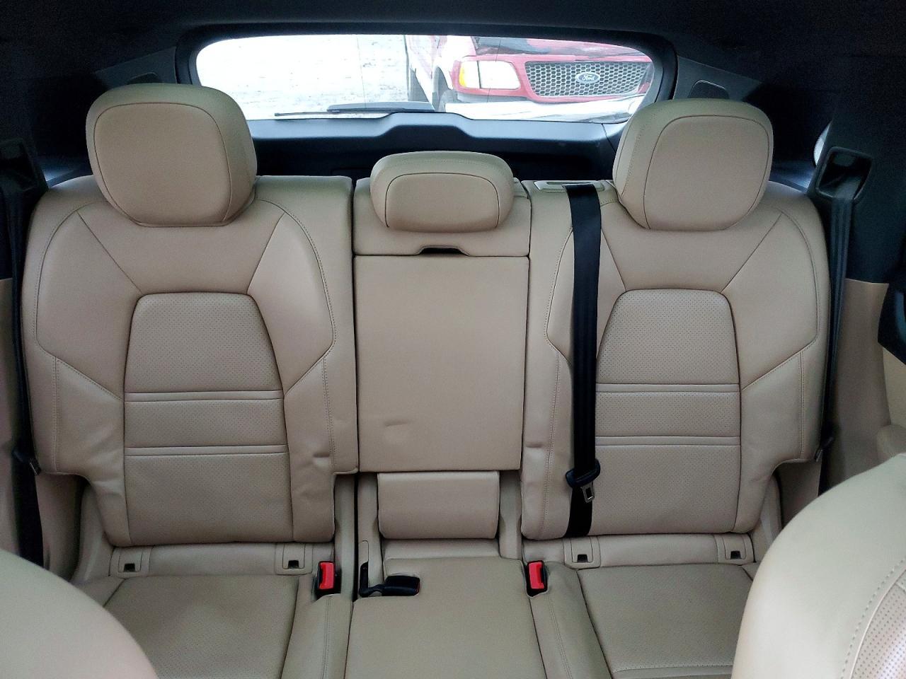 2020 Porsche Cayenne E-Hybrid - zdjęcie 10