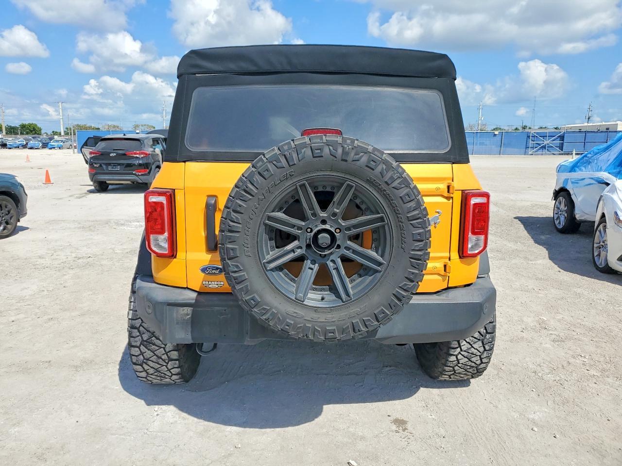 2022 Ford Bronco Base - zdjęcie 6