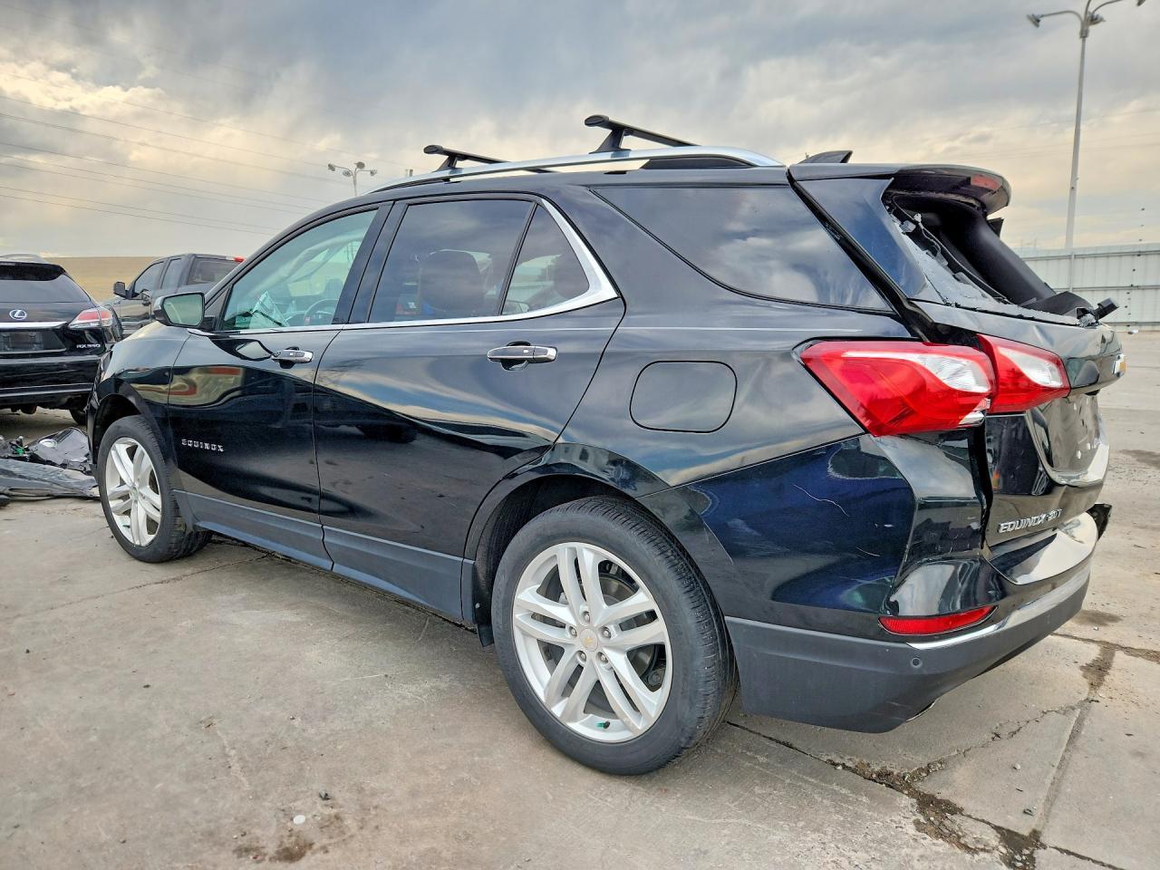 2019 Chevrolet Equinox Premier - zdjęcie 2