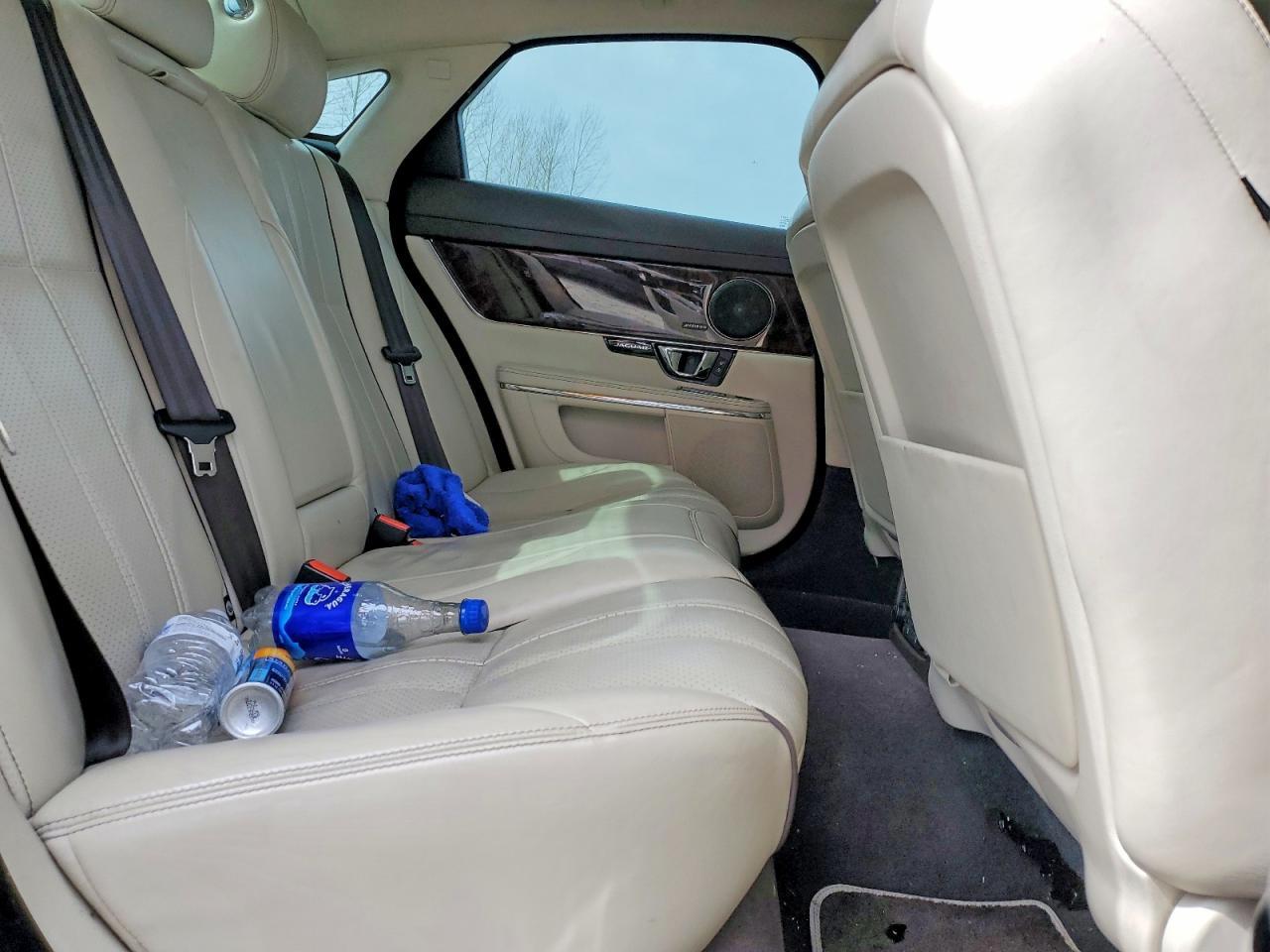 2014 Jaguar Xj - zdjęcie 10