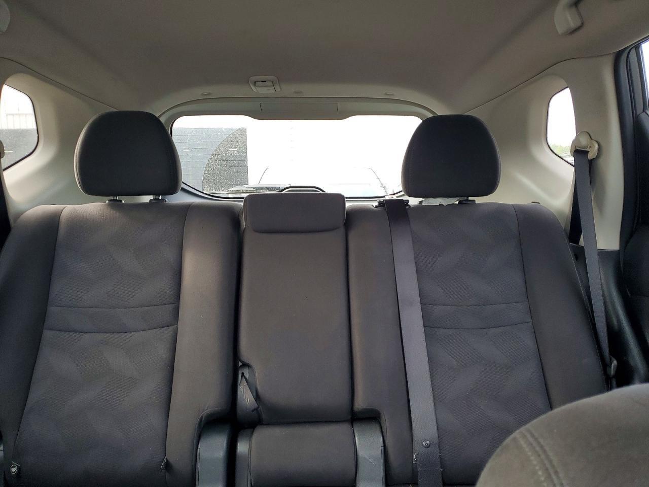 2015 Nissan Rogue Sv - zdjęcie 10