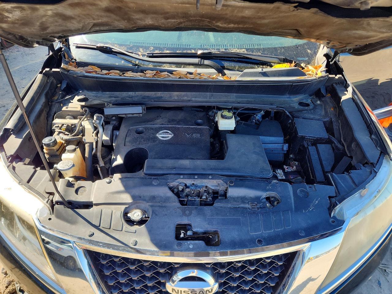 2014 Nissan Pathfinder Platinum - zdjęcie 11