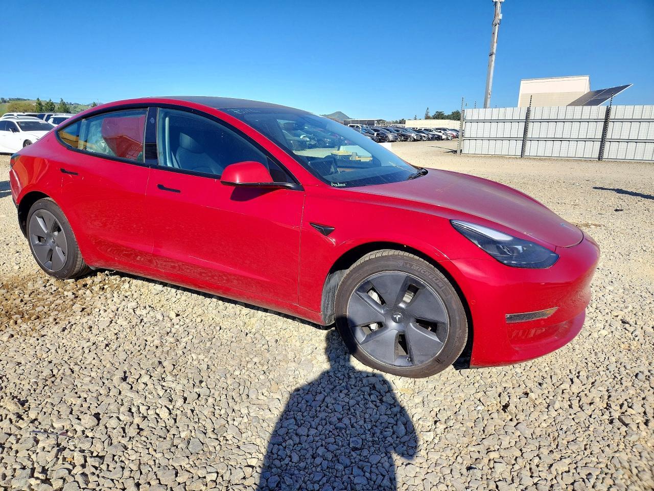 2022 Tesla Model 3 - zdjęcie 4