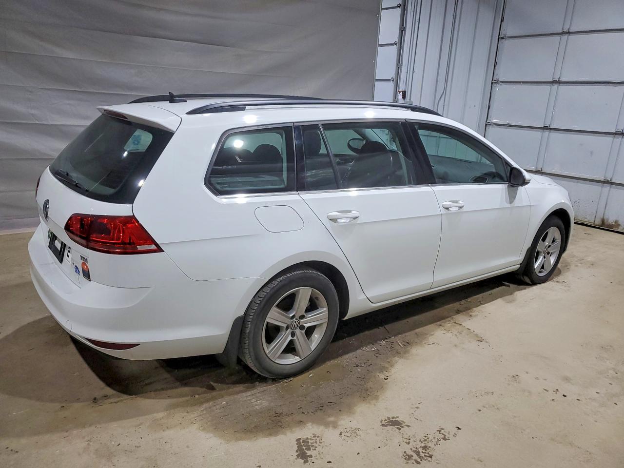 2015 Volkswagen Golf Sportwagen Tdi S - zdjęcie 3