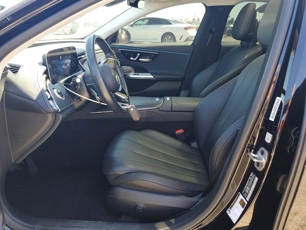 2024 Mercedes-Benz E 350 4Matic - zdjęcie 7