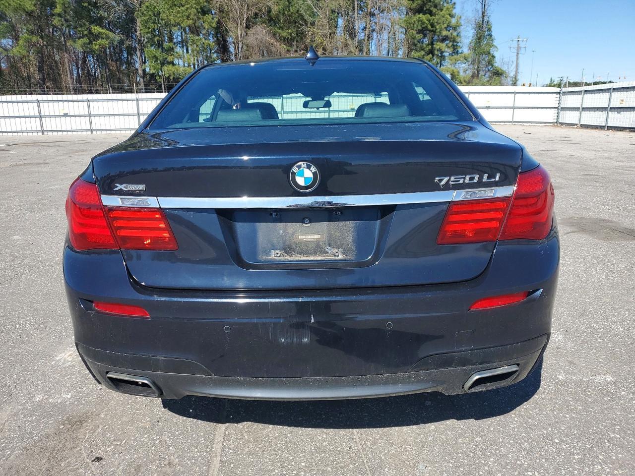 2014 BMW 750 Lxi - zdjęcie 6