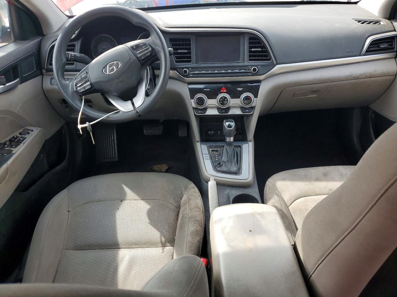 2019 Hyundai Elantra Se - zdjęcie 8