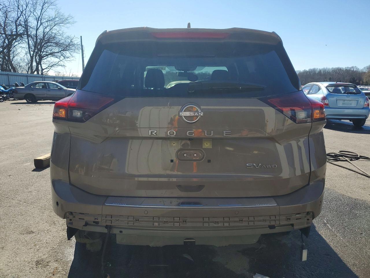 2024 Nissan Rogue Sv - zdjęcie 6