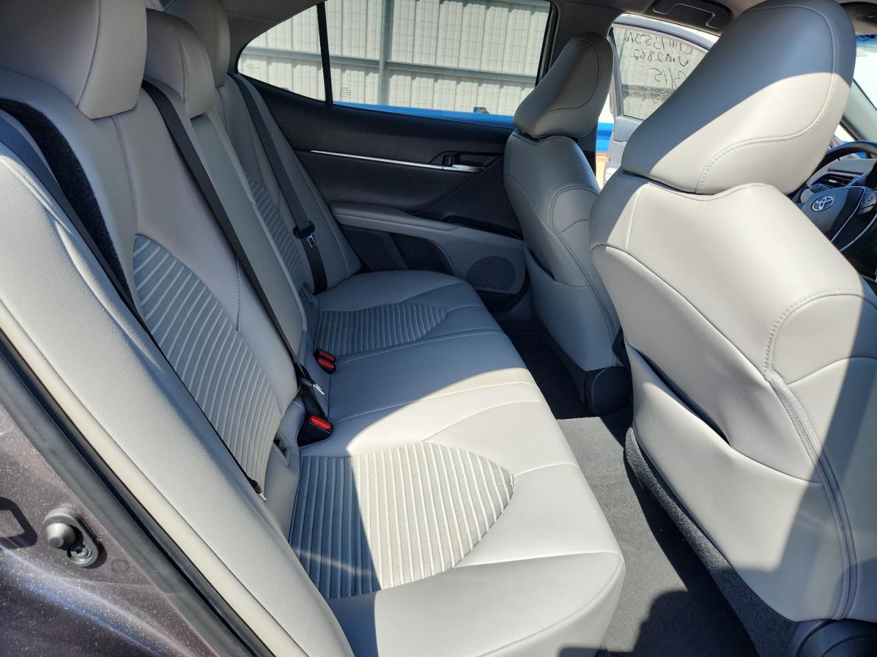 2020 Toyota Camry Se - zdjęcie 10