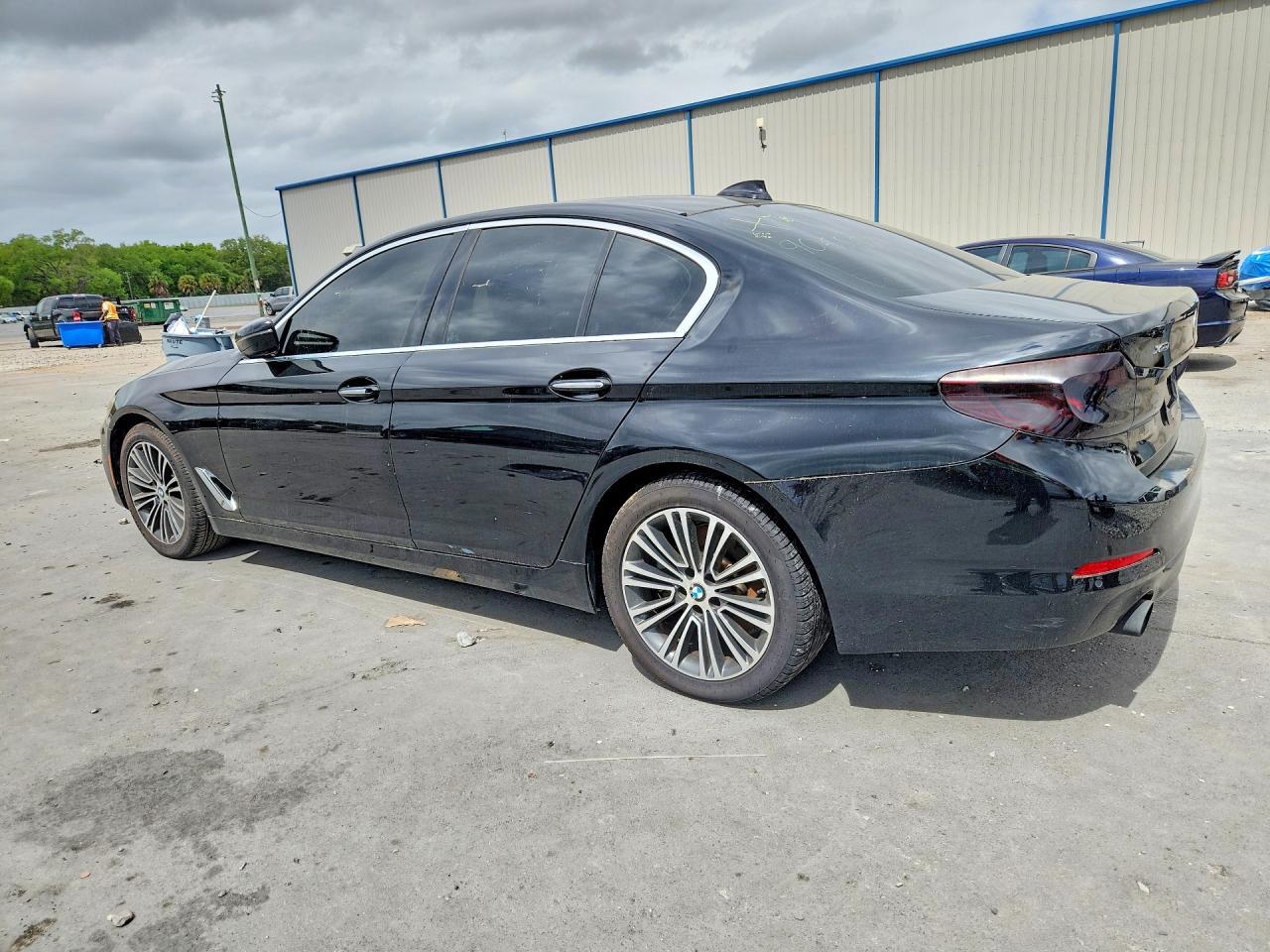 2017 BMW 530 Xi - zdjęcie 2