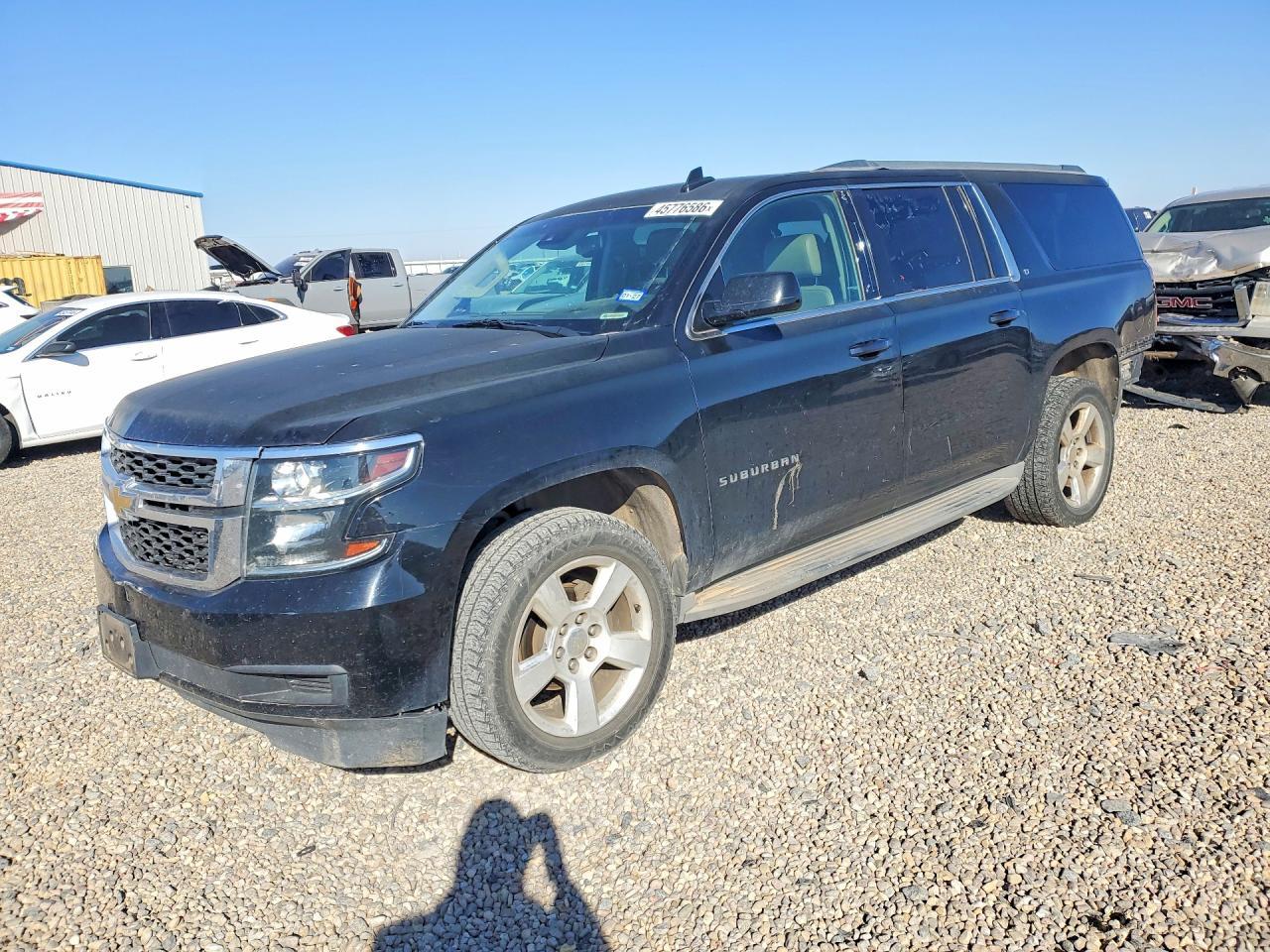 2015 Chevrolet Suburban C1500 Lt - zdjęcie główne