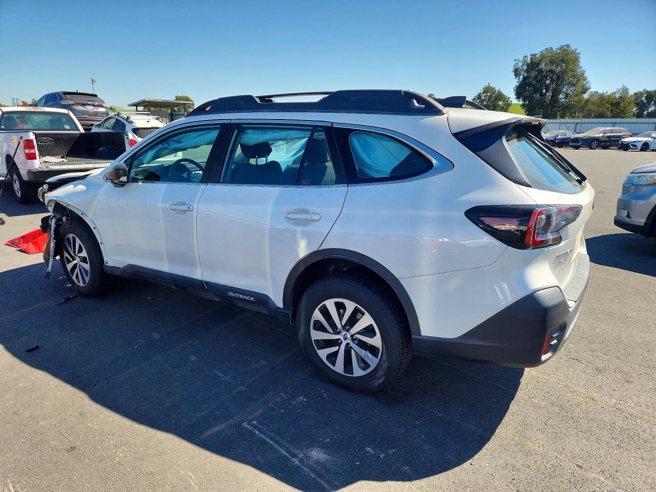 2022 Subaru Outback - zdjęcie 2