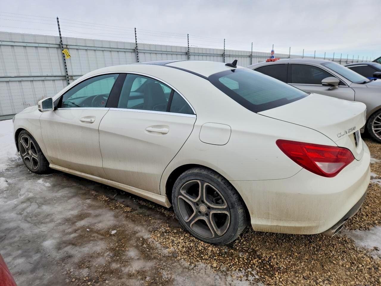 2016 Mercedes-Benz Cla 250 4Matic - zdjęcie 2