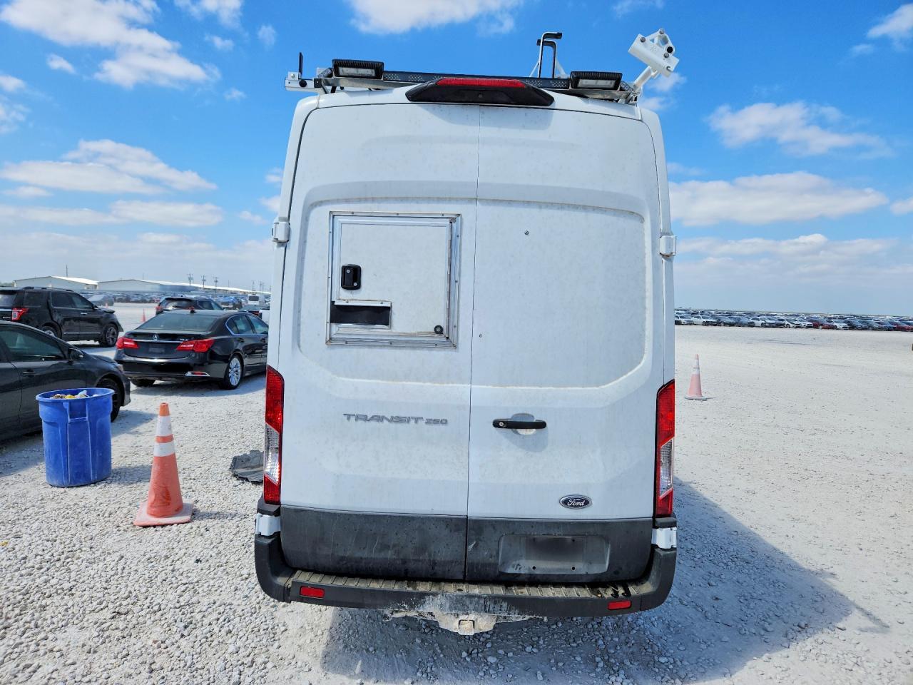 2023 Ford Transit - zdjęcie 6