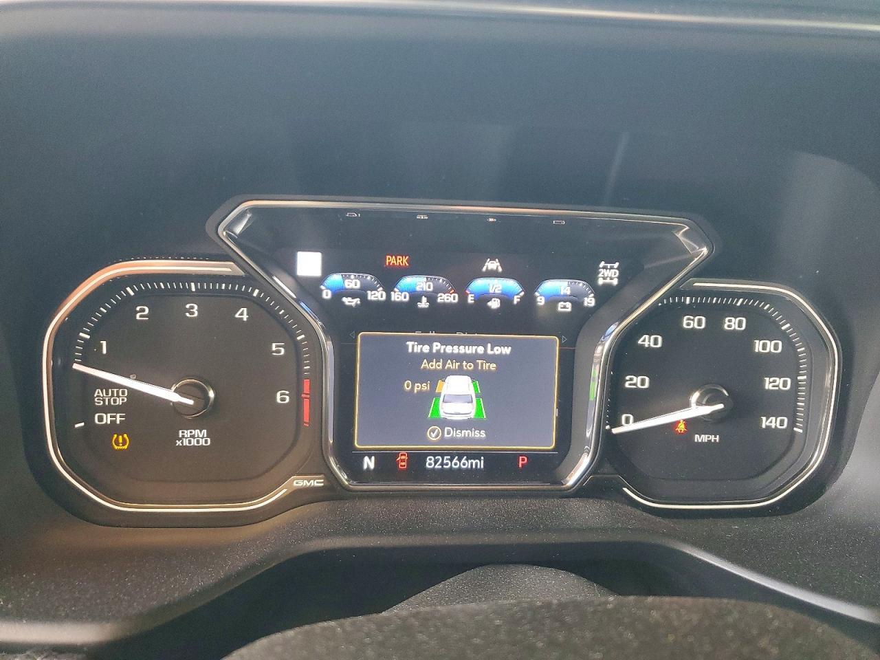 2021 GMC Yukon Denali - zdjęcie 9