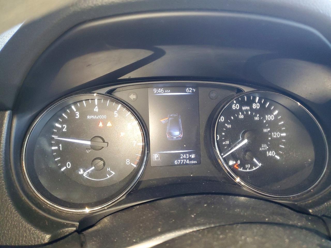 2017 Nissan Rogue Sport S - zdjęcie 9