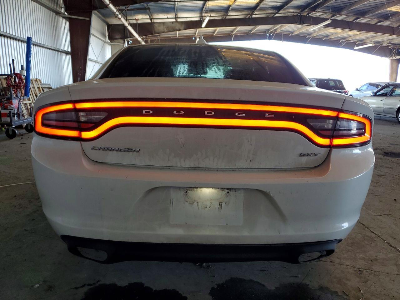 2015 Dodge Charger Sxt - zdjęcie 6