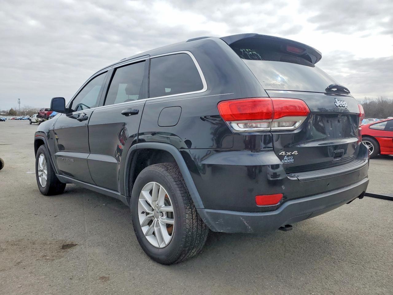 2017 Jeep Grand Cherokee Laredo - zdjęcie 2
