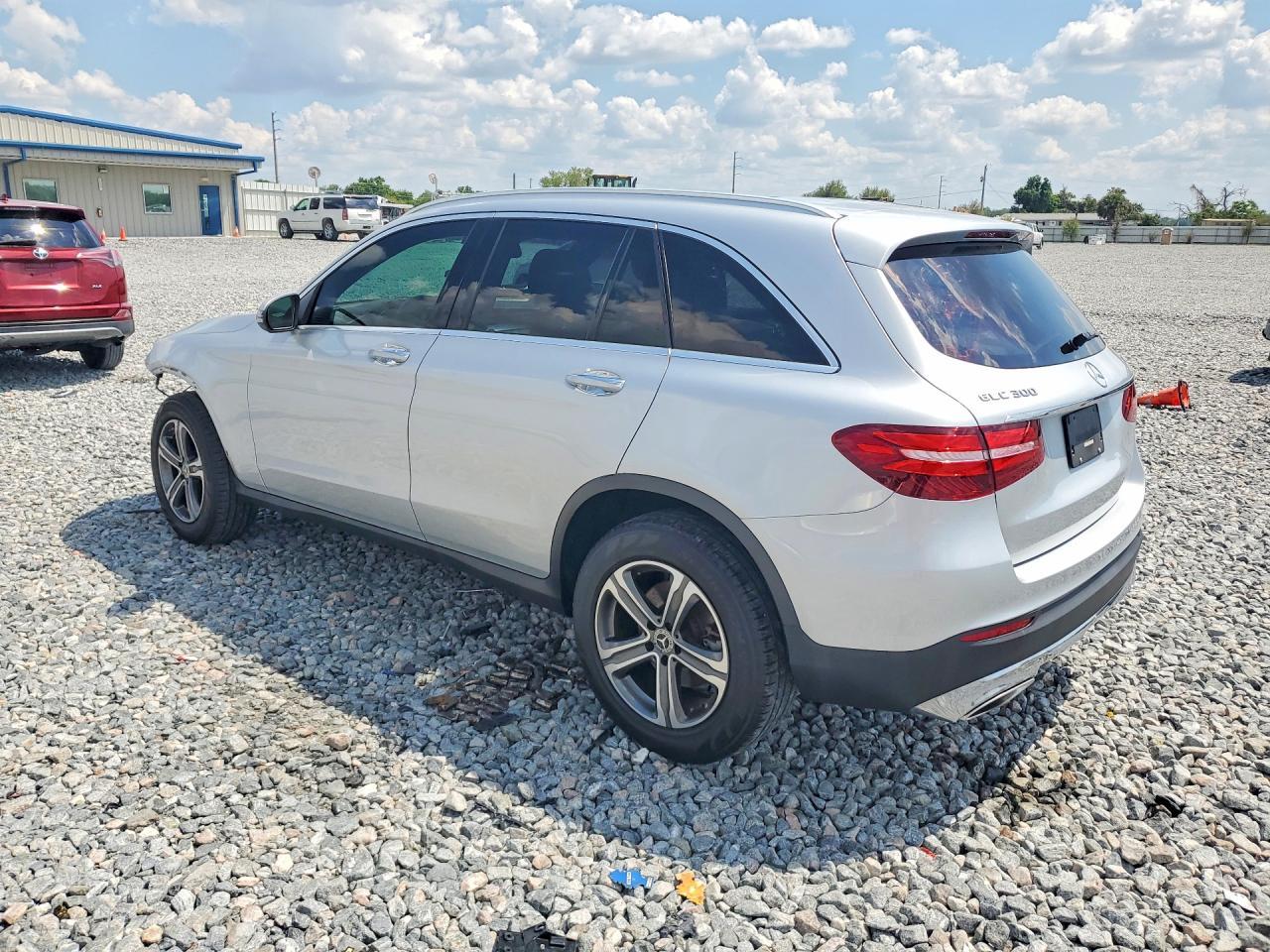 2019 Mercedes-Benz Glc 300 4Matic - zdjęcie 2