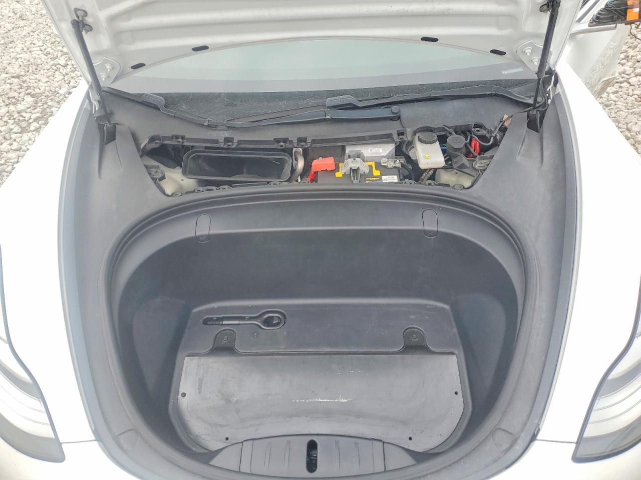 2019 Tesla Model 3 - zdjęcie 11