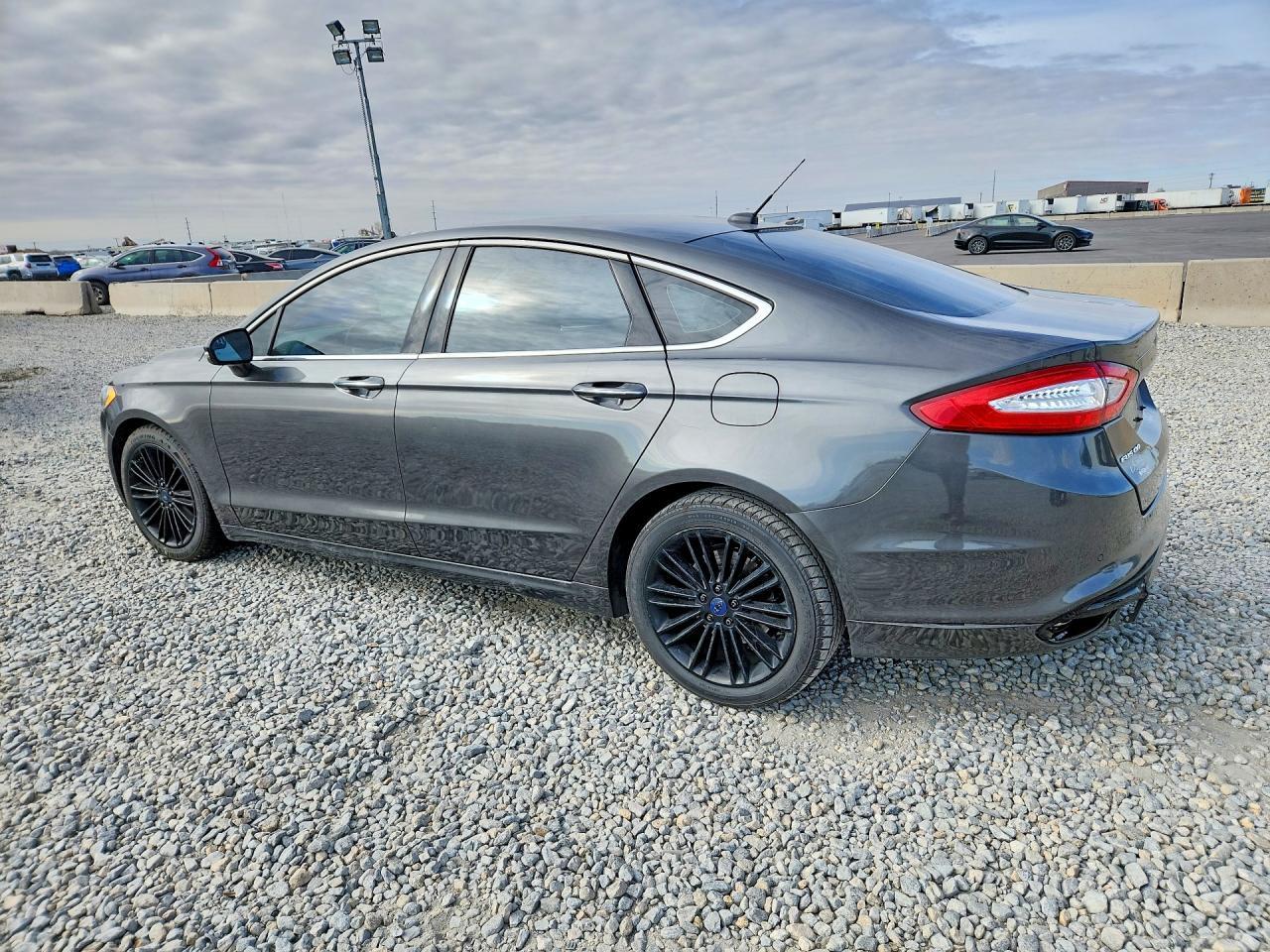 2016 Ford Fusion Se - zdjęcie 2