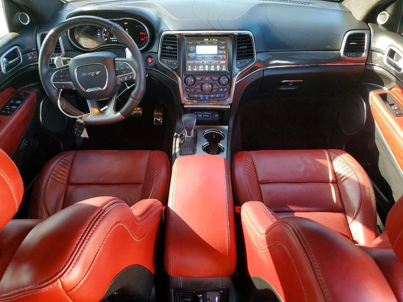 2017 Jeep Grand Cherokee Srt-8 - zdjęcie 8