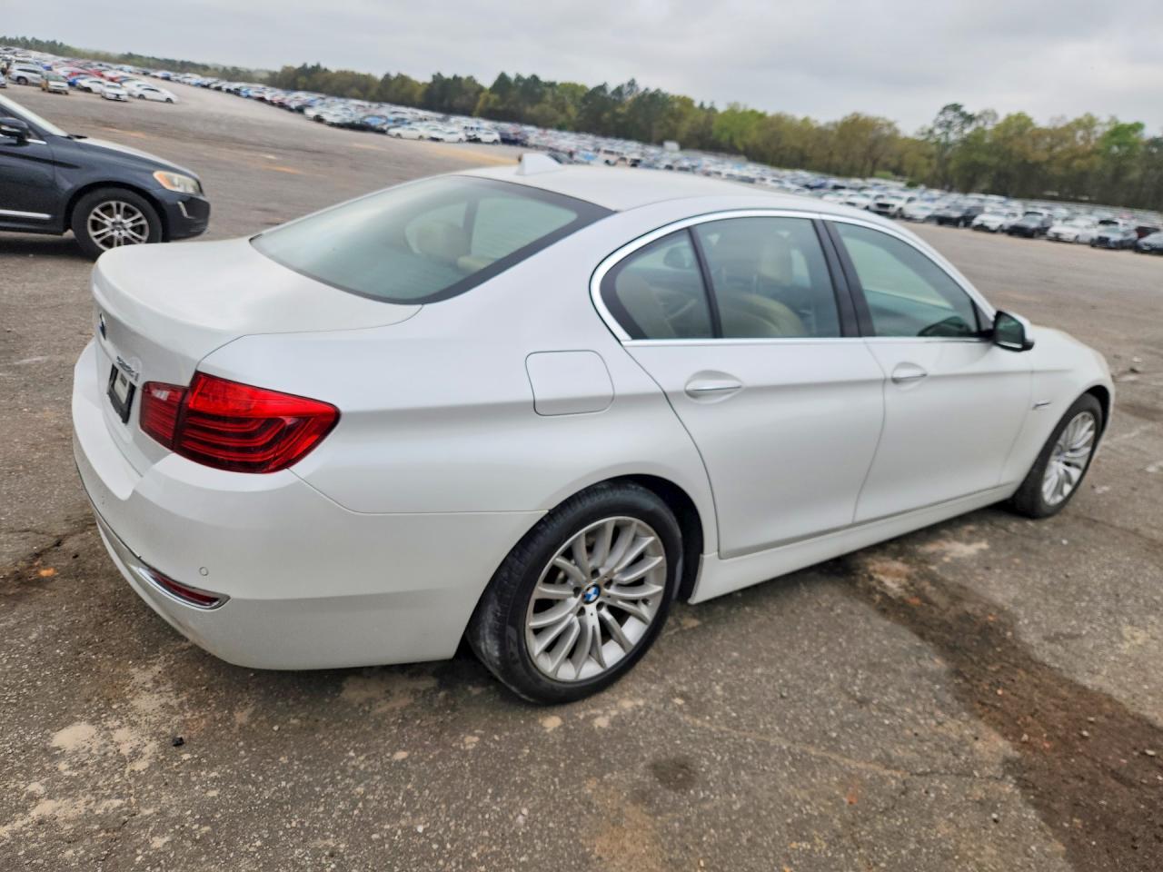 2016 BMW 528 I - zdjęcie 3