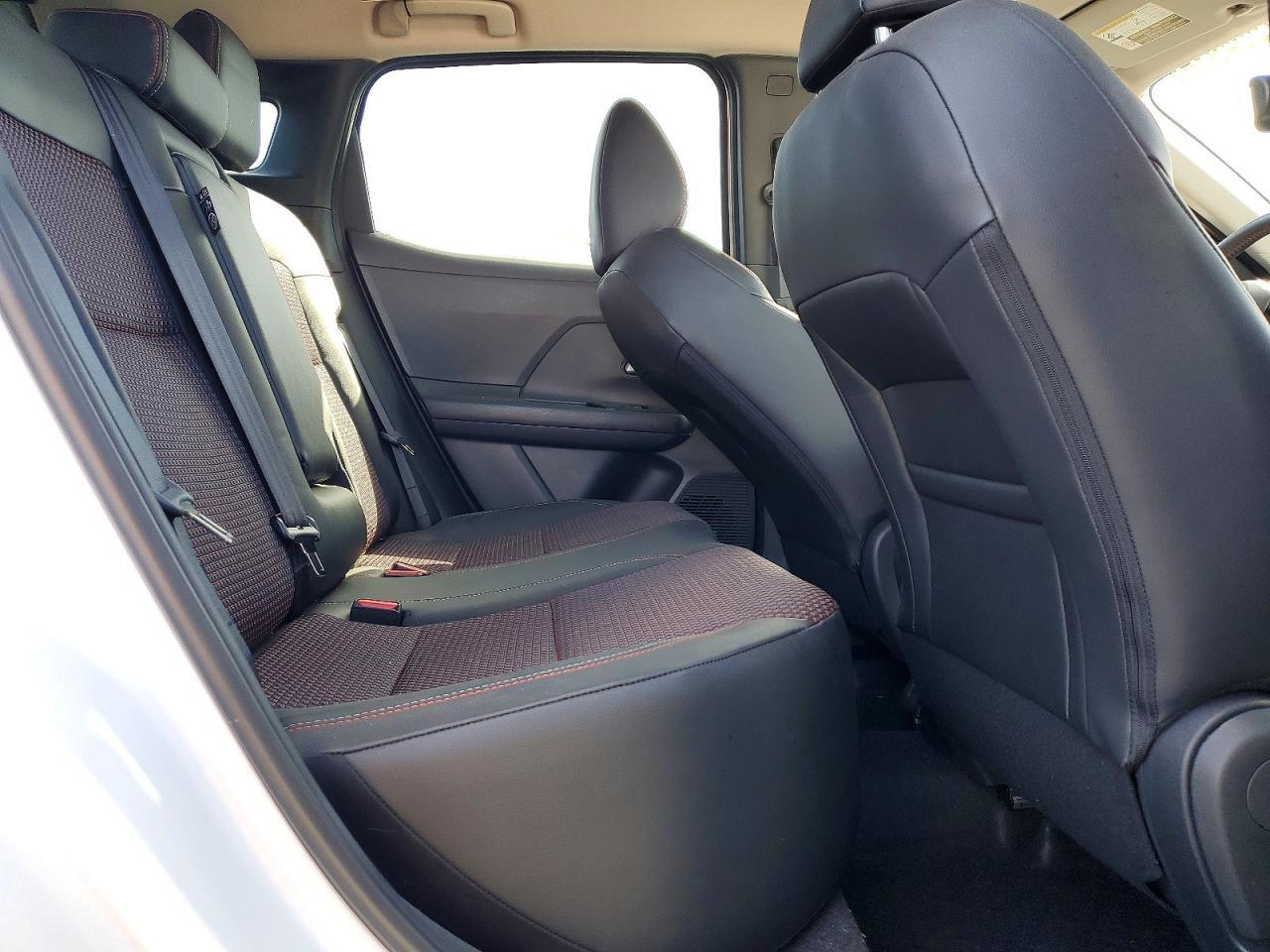 2026 Nissan Kicks Sr - zdjęcie 10