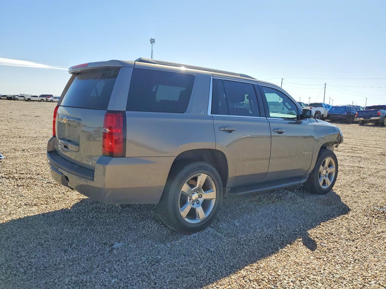 2018 Chevrolet Tahoe C1500 Lt - zdjęcie 3