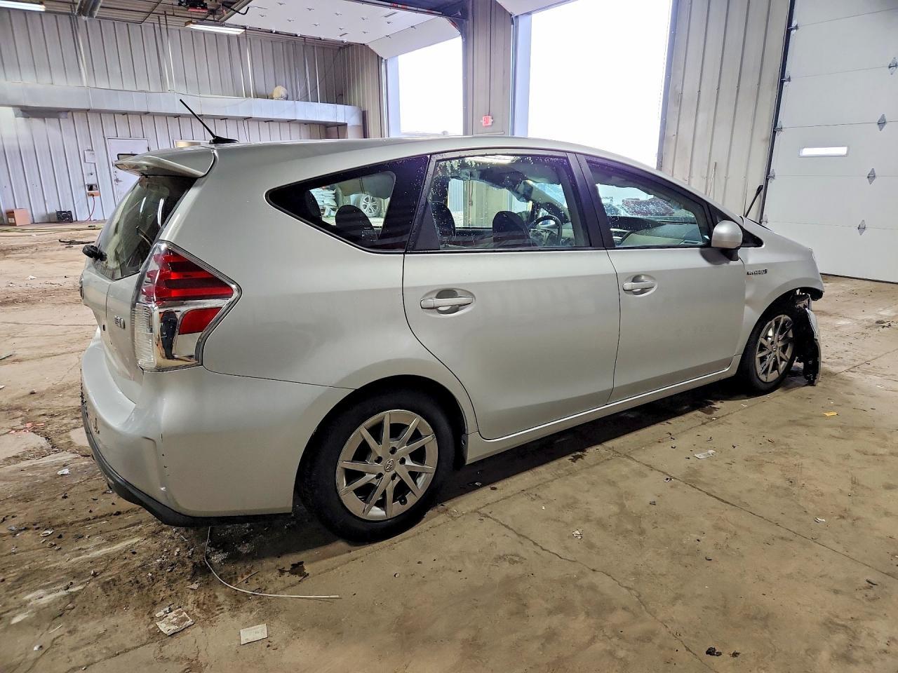 2015 Toyota Prius V Three - zdjęcie 3