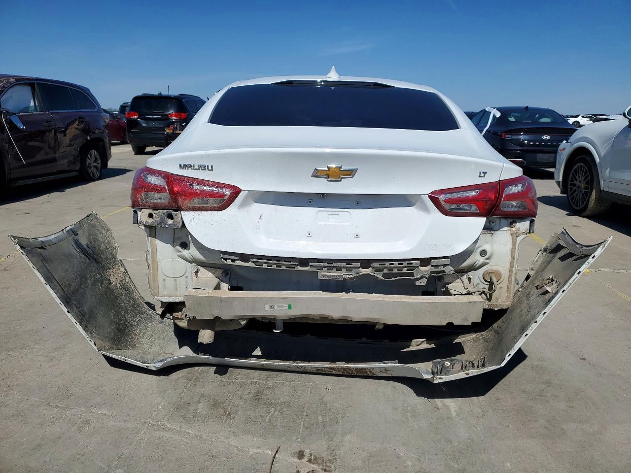 2022 Chevrolet Malibu - zdjęcie 6